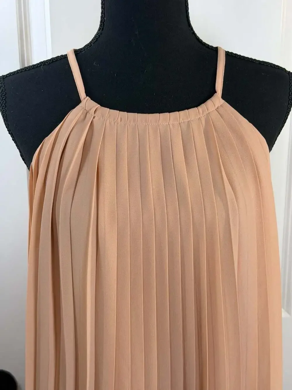 Greylin Peach Pleated Lace Back Halter Dress Size S